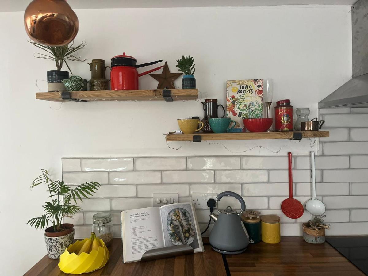 Beach, Hills, Food, Scenic Walks-The Kelp House. Peacehaven 外观 照片