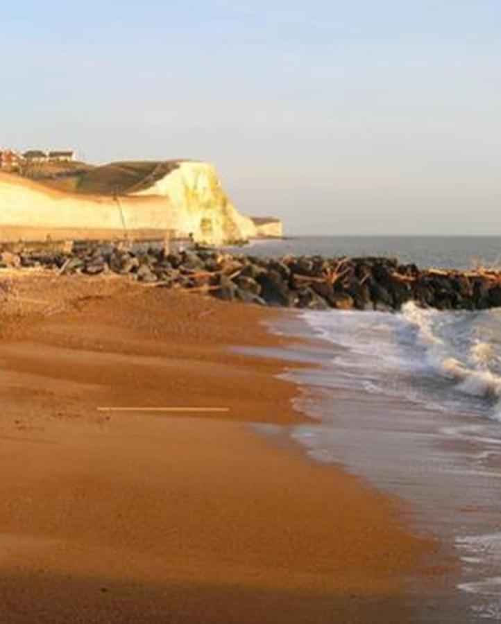 Beach, Hills, Food, Scenic Walks-The Kelp House. Peacehaven 外观 照片